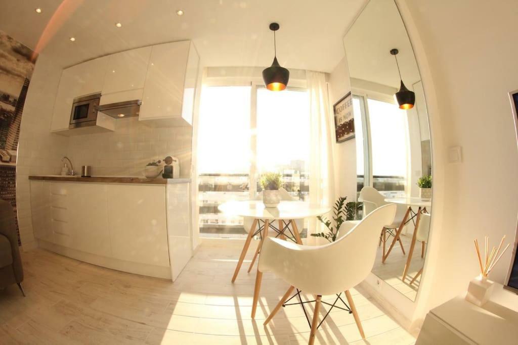 Benalmadena - New Nordic Style & Sunny Studio Dış mekan fotoğraf